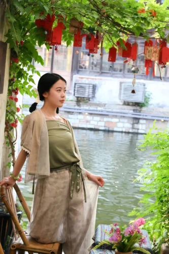 Green Whisper Breeze photo review